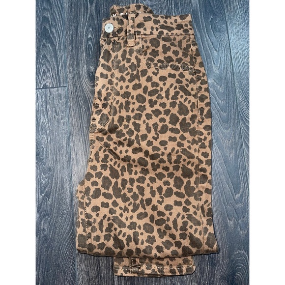 Size 6 America Eagle high rise cheetah jegging. - Picture 4 of 4